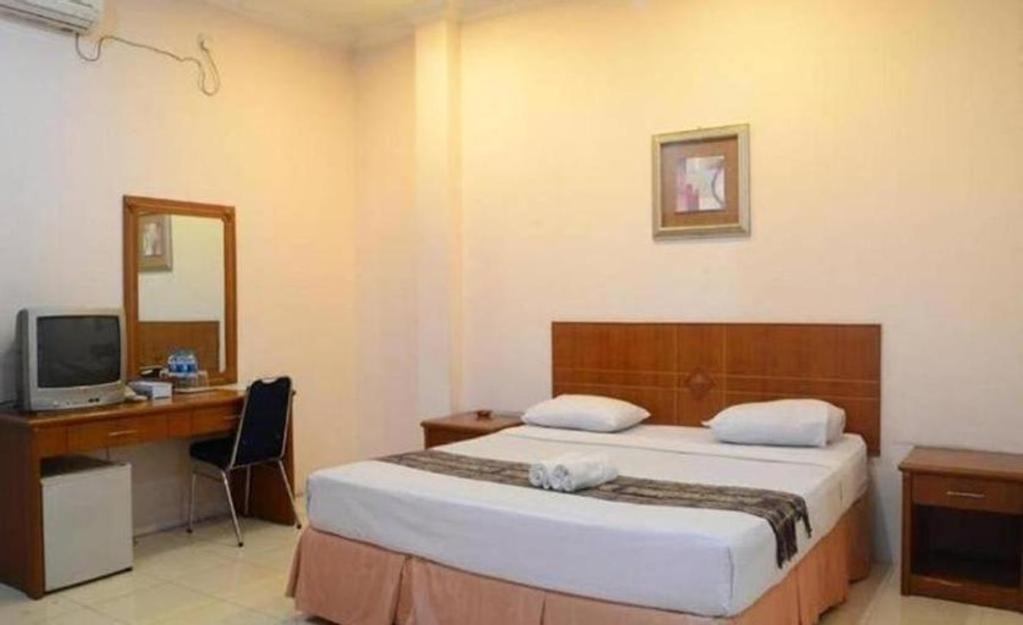 פקאנבארו Sabrina Hotel Sisingamangaraja מראה חיצוני תמונה
